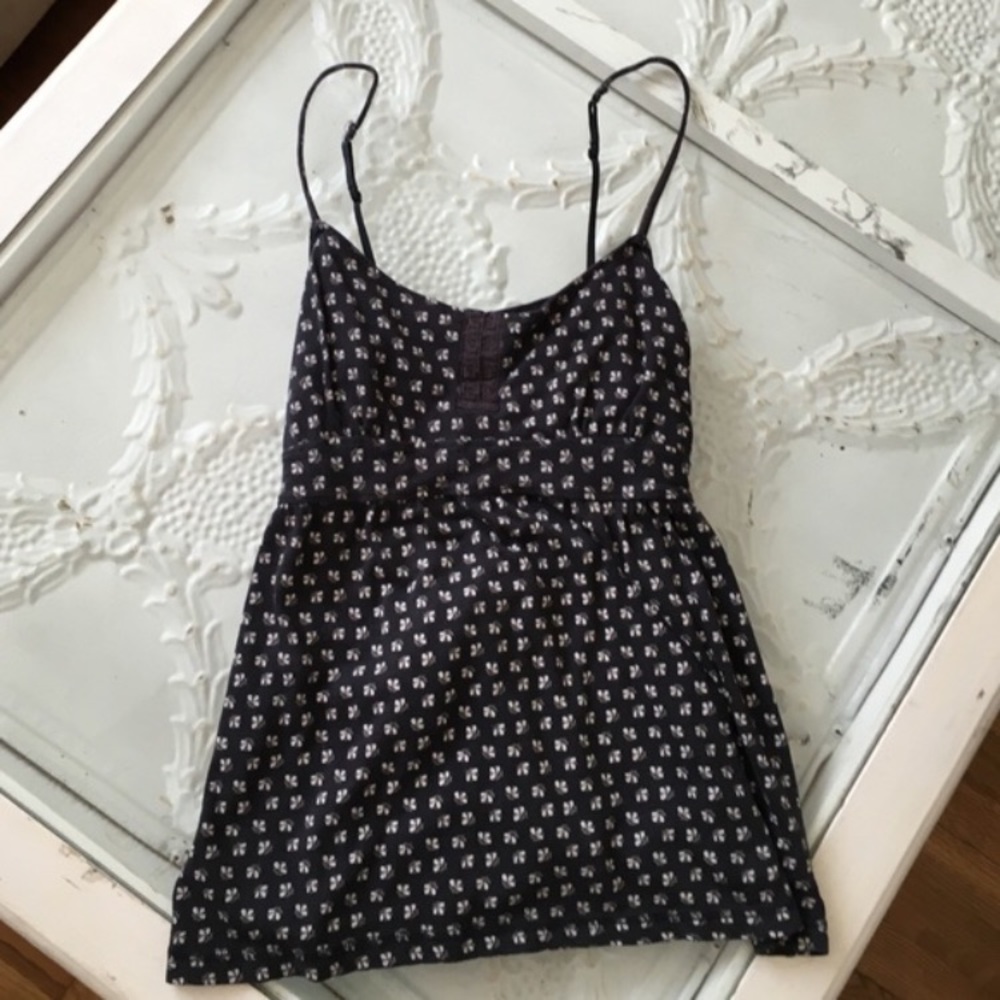 American eagle navy tank w/built in camisole